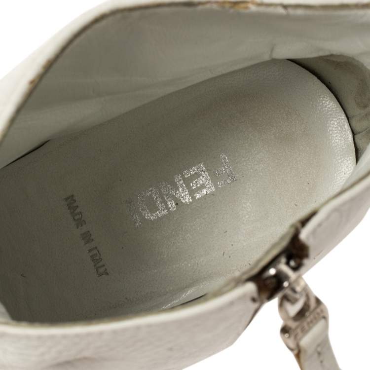 Pre Owned Fendi White Leather  Zipper Detail Pointed Toe  Boots Size 39