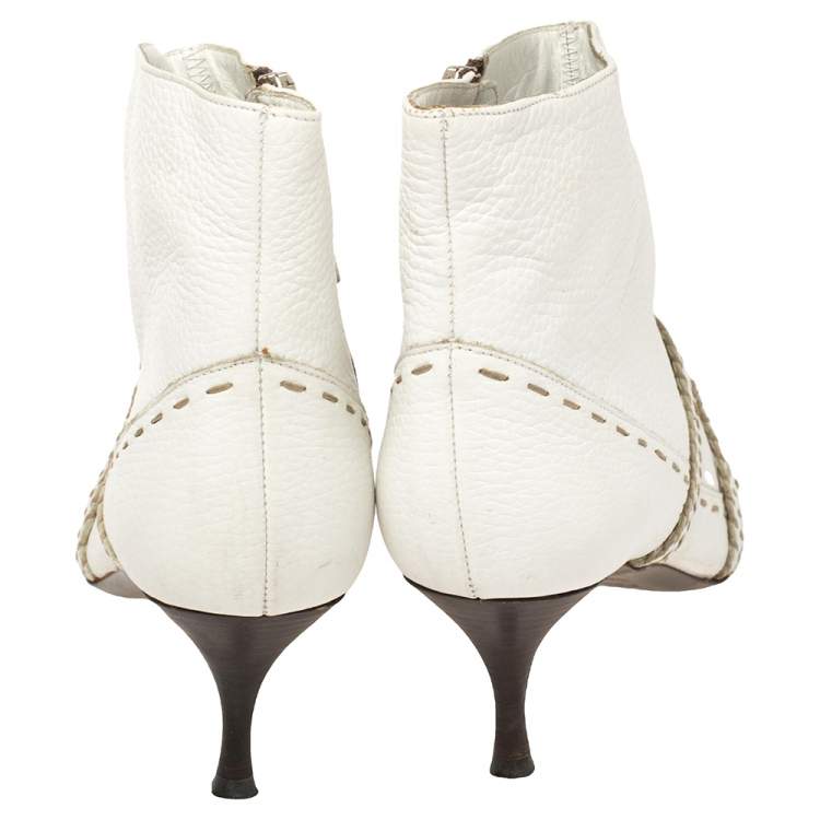 Pre Owned Fendi White Leather  Zipper Detail Pointed Toe  Boots Size 39