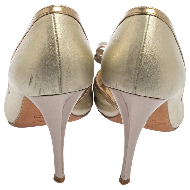 Pre Owned Fendi Metallic Silver Leather Bow Peep Toe Pumps Size 38.5