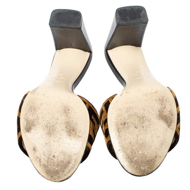 Pre Owned Fendi Brown/Black FF Logo Velvet Slide Sandals Size 36