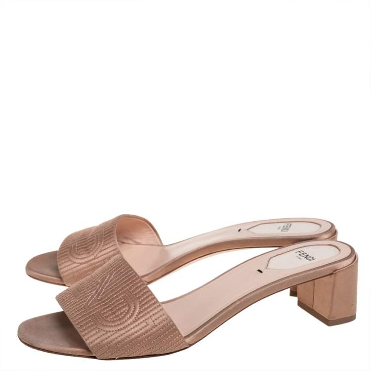 مملوكة مسبقًا Fendi Beige Satin Logo Embroidered Block Heel Slide Mules Size 39