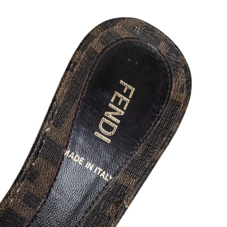 Pre Owned Fendi Brown/Beige Zucca Coated Canvas Slide Sandals Size 36