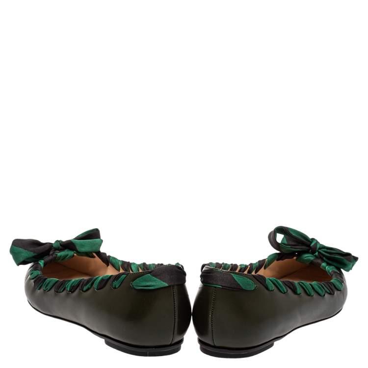 Pre Owned Fendi Olive Green Leather And Fabric Bow Pointed Toe Ballet Flats Size 40
