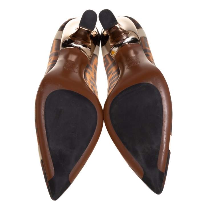 Pre Owned Fendi Brown/Black Zucca Mesh And Leather Colibri Pointed Toe Pumps Size 38.5