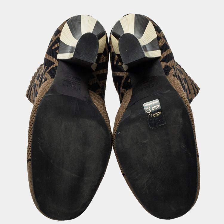 مملوكة مسبقًا Fendi Brown Knit Fabric FF Logo Ankle Boots Size 39