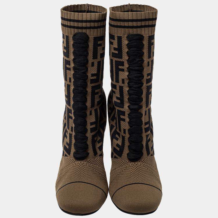مملوكة مسبقًا Fendi Brown Knit Fabric FF Logo Ankle Boots Size 39
