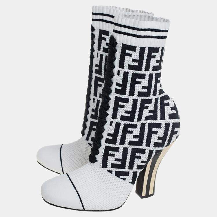 مملوكة مسبقًا Fendi White/Black Knit Fabric FF Logo Ankle Boots Size 39