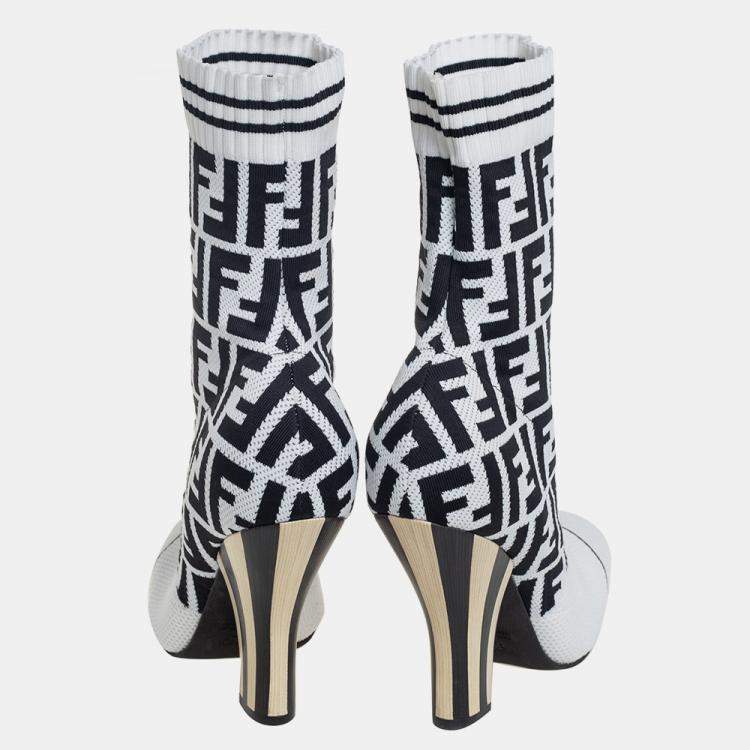 مملوكة مسبقًا Fendi White/Black Knit Fabric FF Logo Ankle Boots Size 39