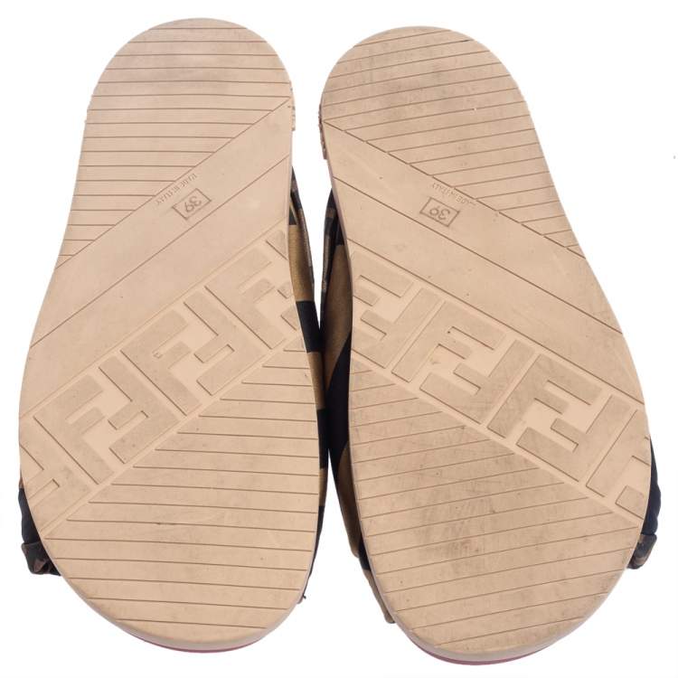 مملوكة مسبقًا Fendi Tri Color FF Print Satin Knotted Slides Size 39