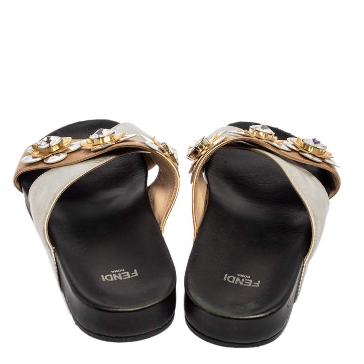 Pre Owned Fendi Silver/Gold Leather Flowerland Slides Size 37