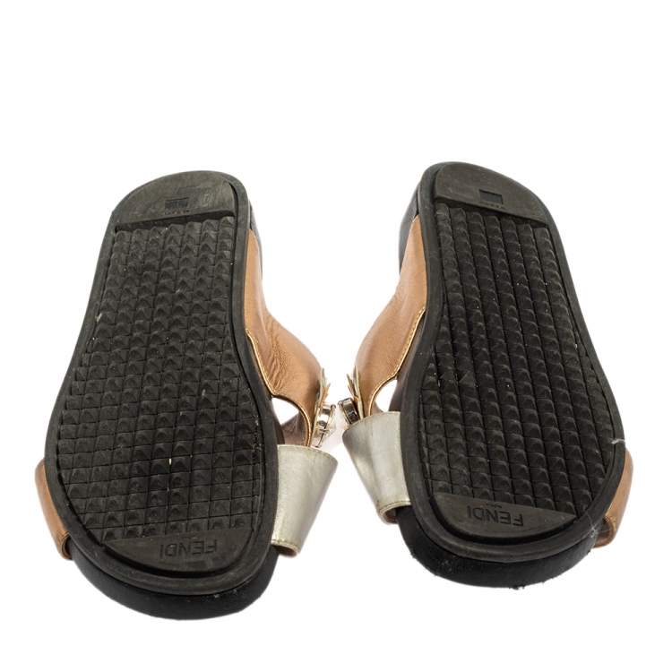 Pre Owned Fendi Silver/Gold Leather Flowerland Slides Size 37