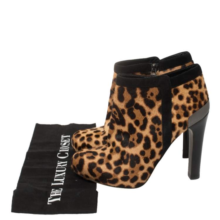 مملوكة مسبقًا Fendi Leopard Print Pony Hair Platform Ankle Booties Size 37.5