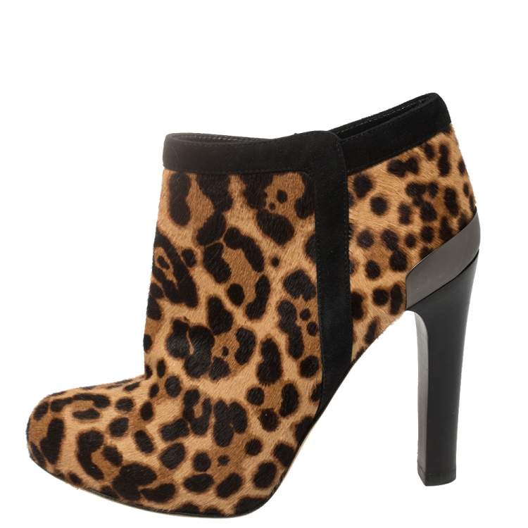 مملوكة مسبقًا Fendi Leopard Print Pony Hair Platform Ankle Booties Size 37.5