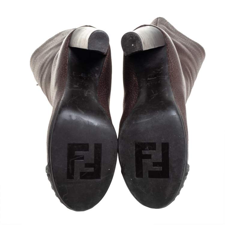 مملوكة مسبقًا Fendi Grey Embossed Leather Lace Up Detail Mid Calf Boots Size 40