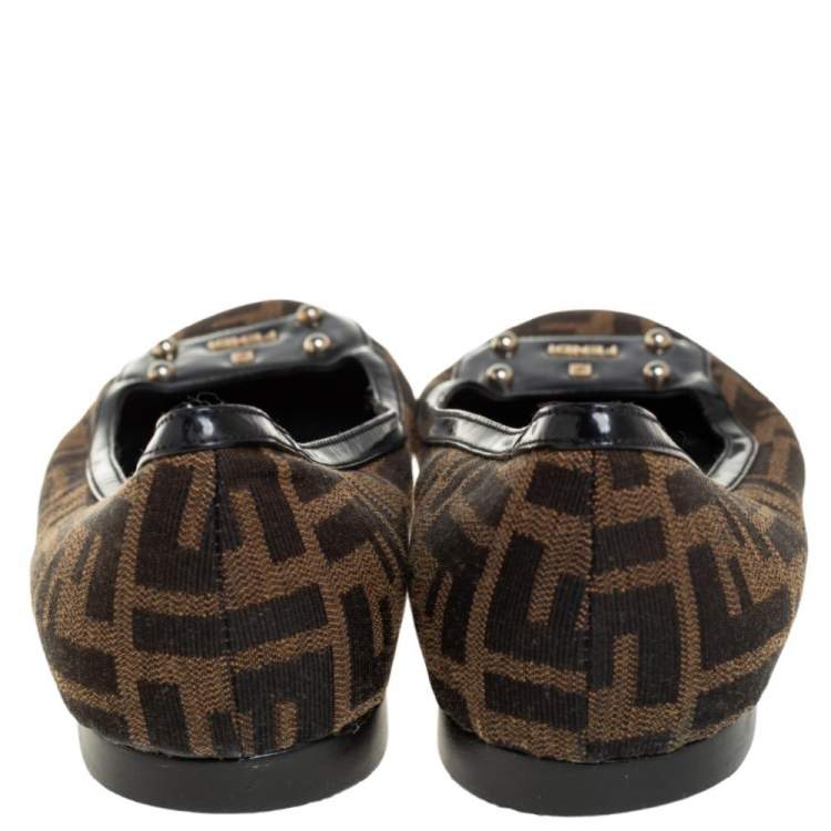 مملوكة مسبقًا Fendi Tobacco Zucca Canvas And Patent Trim Ballet Flats Size 41