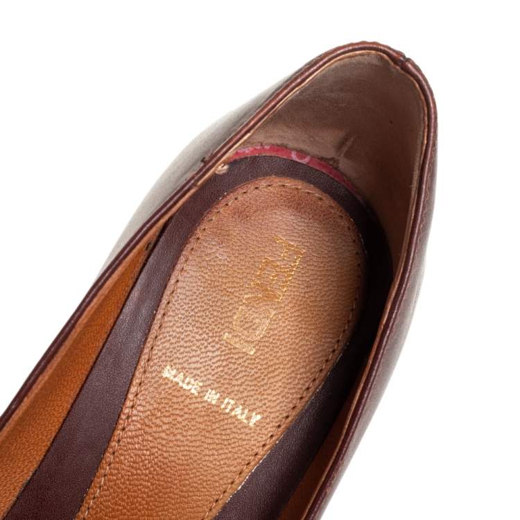 Pre Owned Fendi Burgundy Leather Pequin Block Heel Pumps Size 35