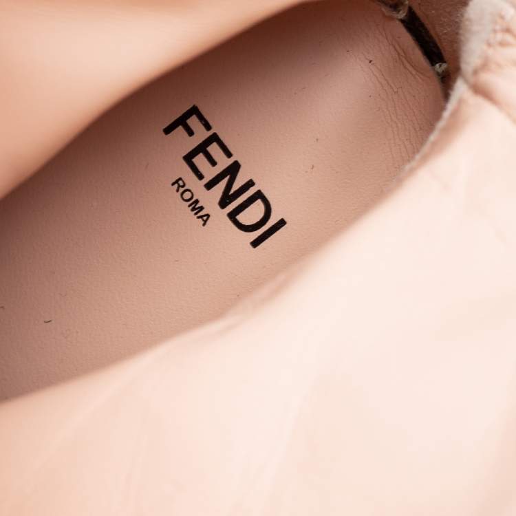 مملوكة مسبقًا Fendi Cream Leather FFreedom Ankle Boots Size 37
