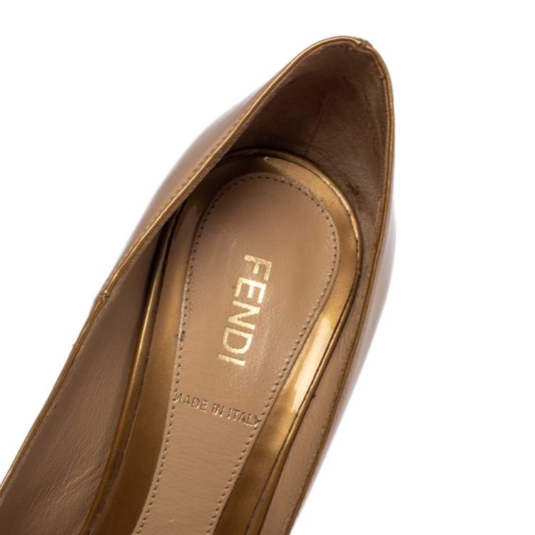 Pre Owned Fendi Metallic Beige Patent Leather Zucchino Heel Peep Toe Pumps Size 35
