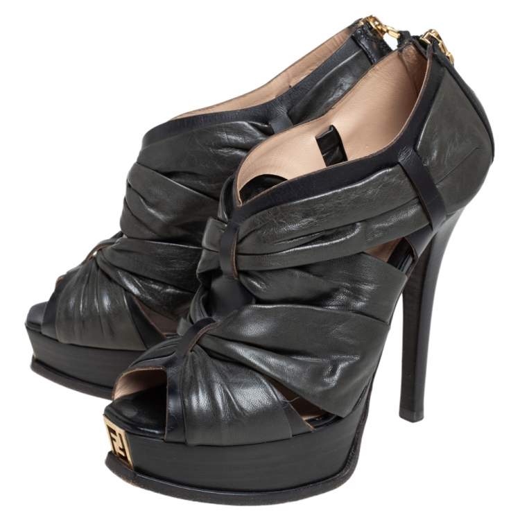 مملوكة مسبقًا Fendi Black Pleated Leather Peep Toe Ankle Booties Size 38.5