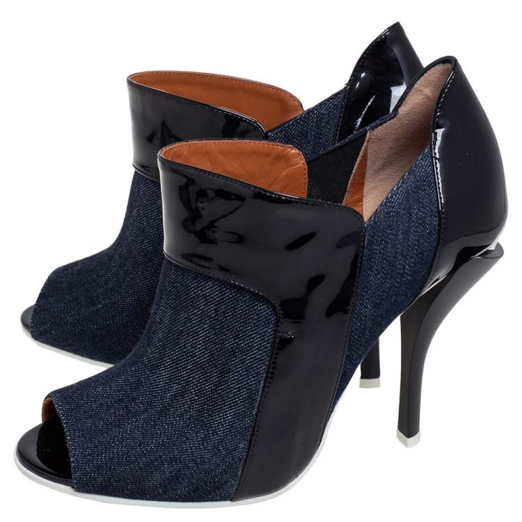 Pre Owned Fendi Blue/Black Patent Leather and Canvas Peep Toe Booties Size 40
