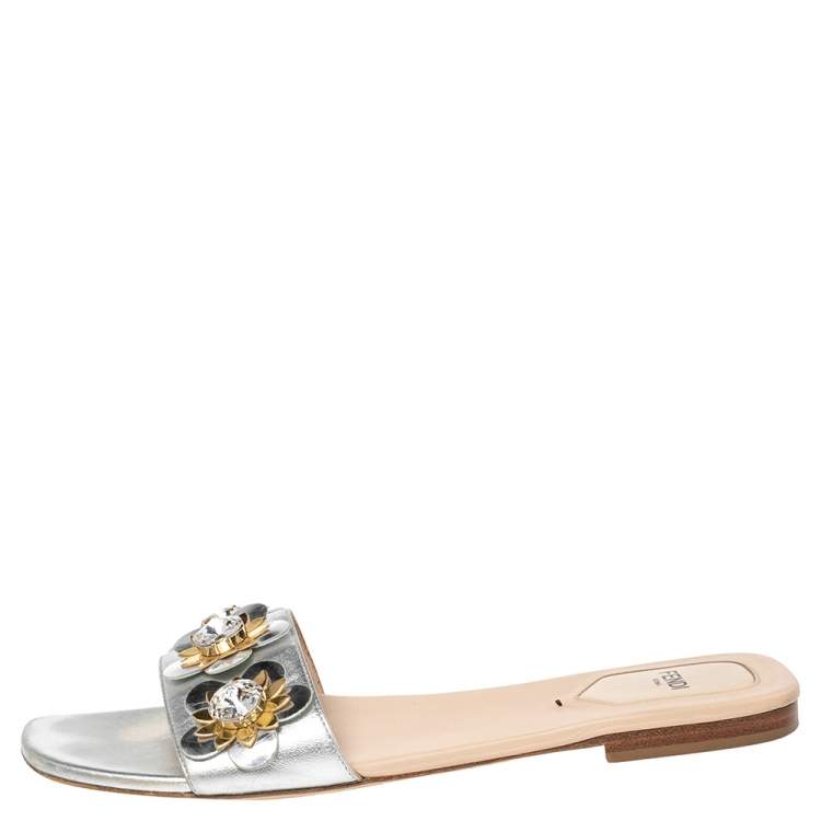 Pre Owned Fendi Silver Leather Flowerland Embellished Slide Flats Size 40.5