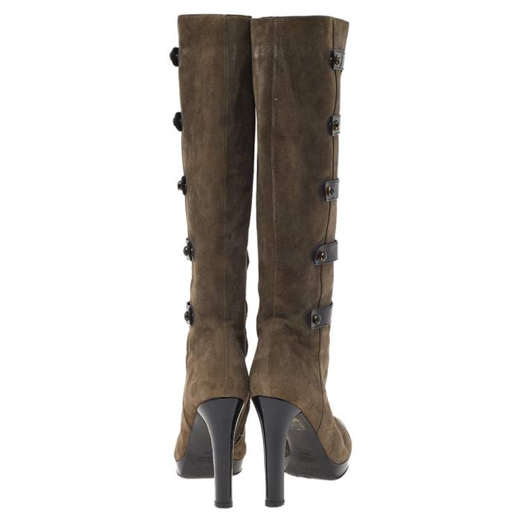 مملوكة مسبقًا Fendi Brown/Black Patent Leather Knee Length Boots Size 38.5
