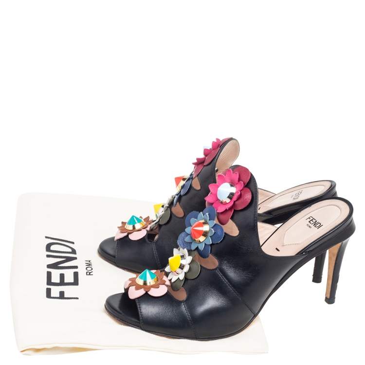 مملوكة مسبقًا Fendi Black Leather Floral Appliqué Mule Open Toe Sandals Size 37