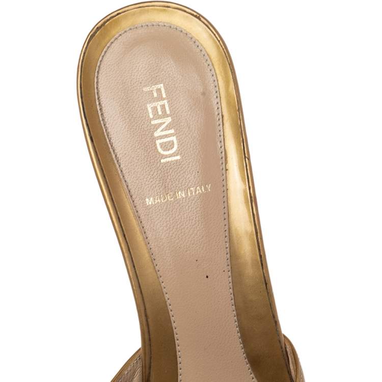 Pre Owned Fendi Gold Patent Leather FF Superstar Peep Toe Mule Slides Size 41
