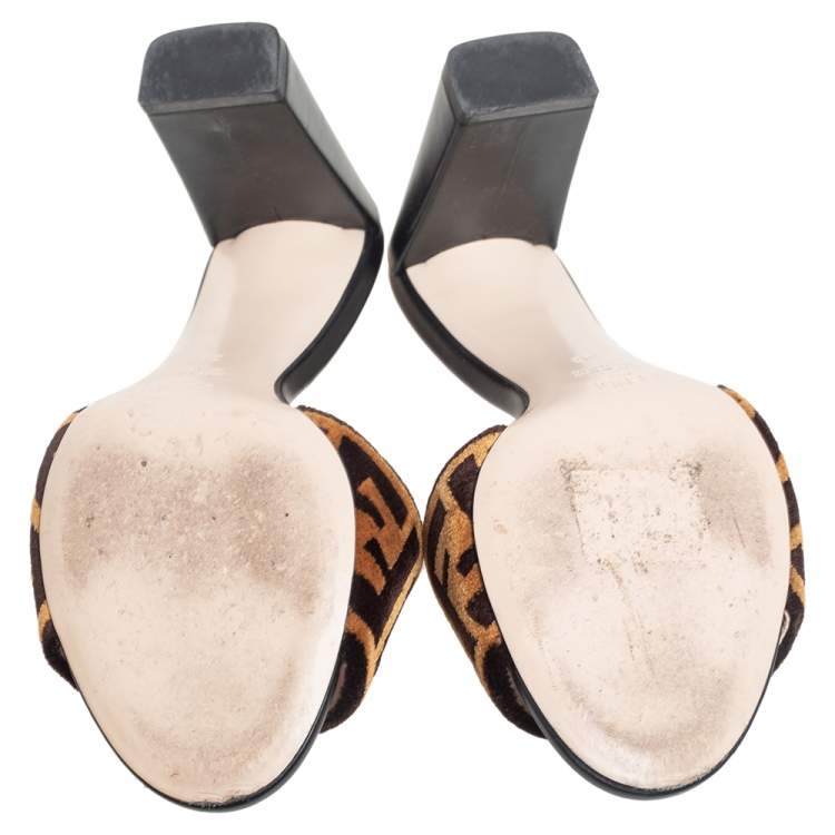 Pre Owned Fendi Brown/Black FF Logo Velvet Slide Sandals Size 36
