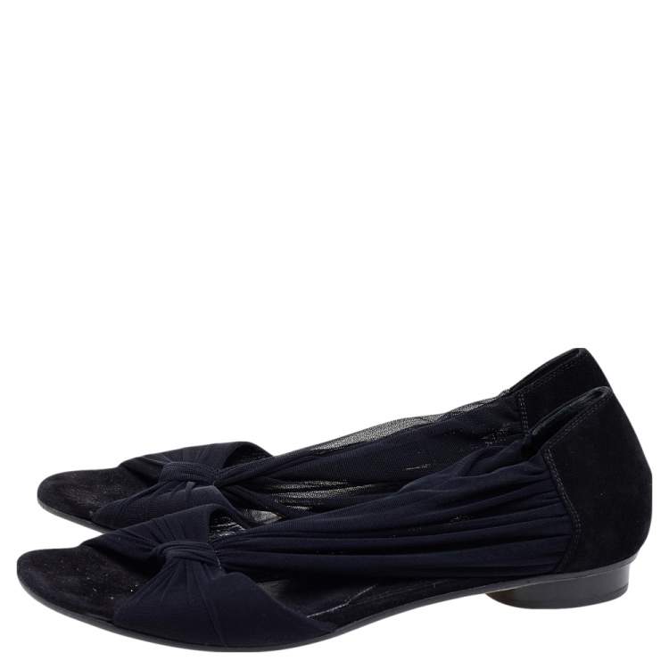 Pre Owned Fendi Black Fabric Flats Sandals Size 37.5
