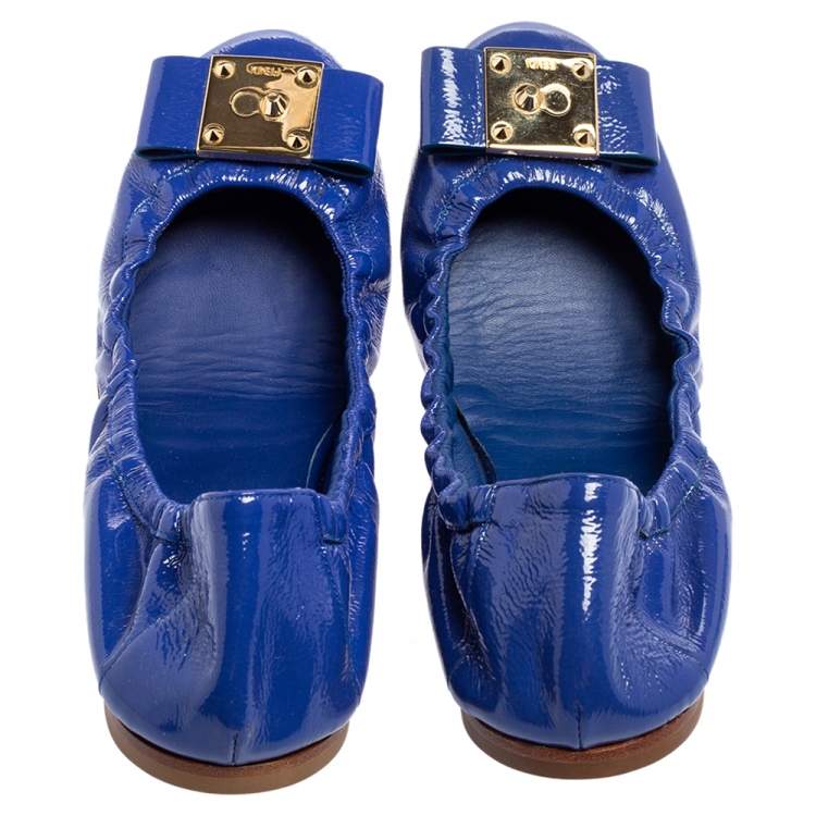 Pre Owned Fendi Royal Blue Patent Leather Bow Detail Scrunch Ballet Flats Size 41