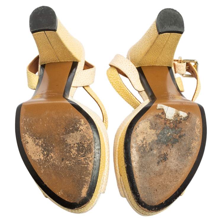 Pre Owned Fendi Beige/White Leather Ankle Strap Peep Toe Sandals Size 36