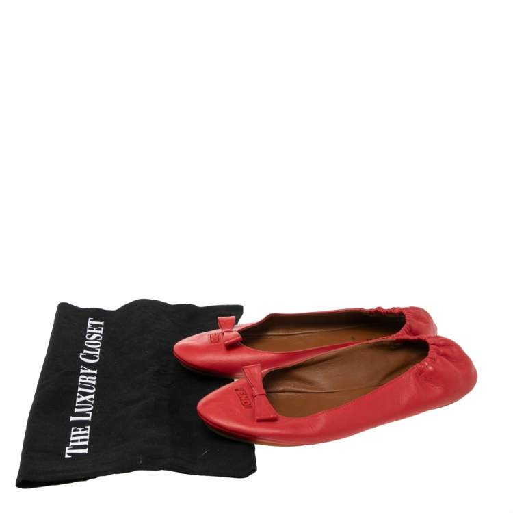 Pre Owned Fendi Coral Red Leather Bow Scrunch Ballet Flats Size 38.5