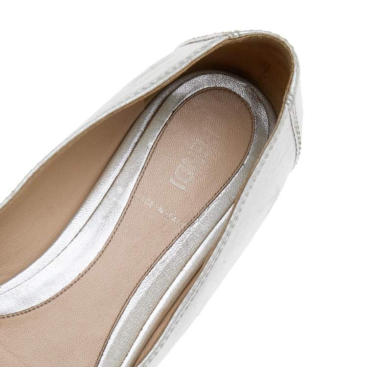 Pre Owned Fendi Metallic Silver Leather Buckle Peep Toe Ballet Flats Size 38.5