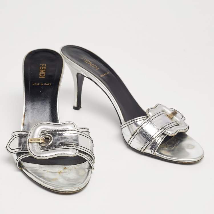 Pre Owned Fendi Silver Leather B Buckle Slide Sandals Size 38