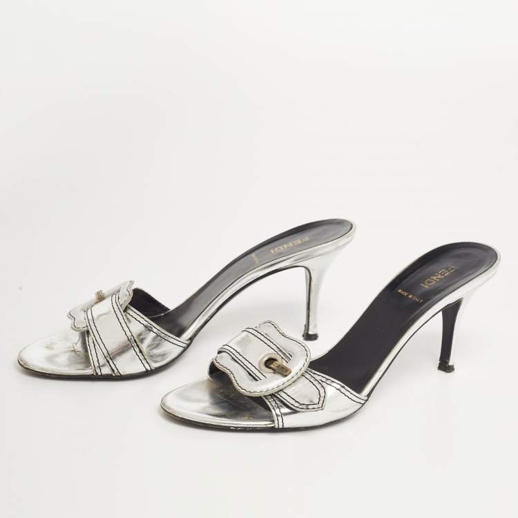 Pre Owned Fendi Silver Leather B Buckle Slide Sandals Size 38