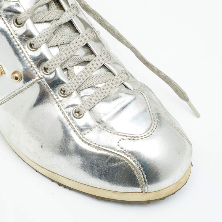 Pre Owned Fendi Metallic Silver Patent Leather Low Top Sneakers Size 38