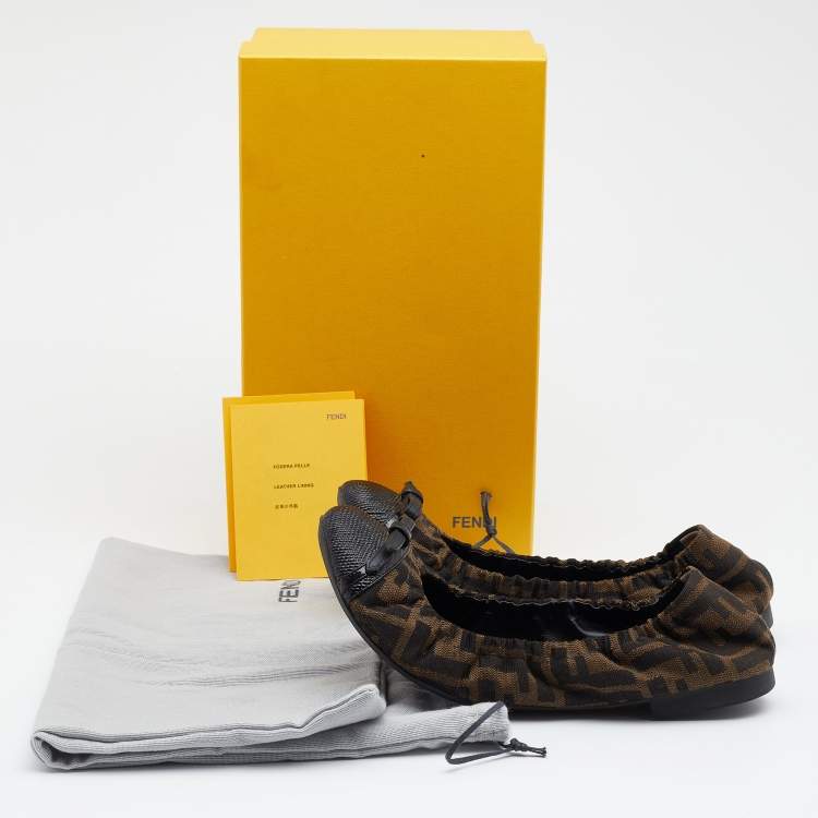 Pre Owned Fendi Tobacco Zucca Canvas And Embossed Leather Cap Toe Scrunch Ballet Flats Size 39