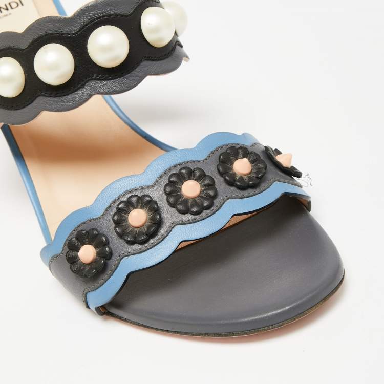 Pre Owned Fendi Multicolor Leather Faux Pearl Embellished Slide Sandals Size 40