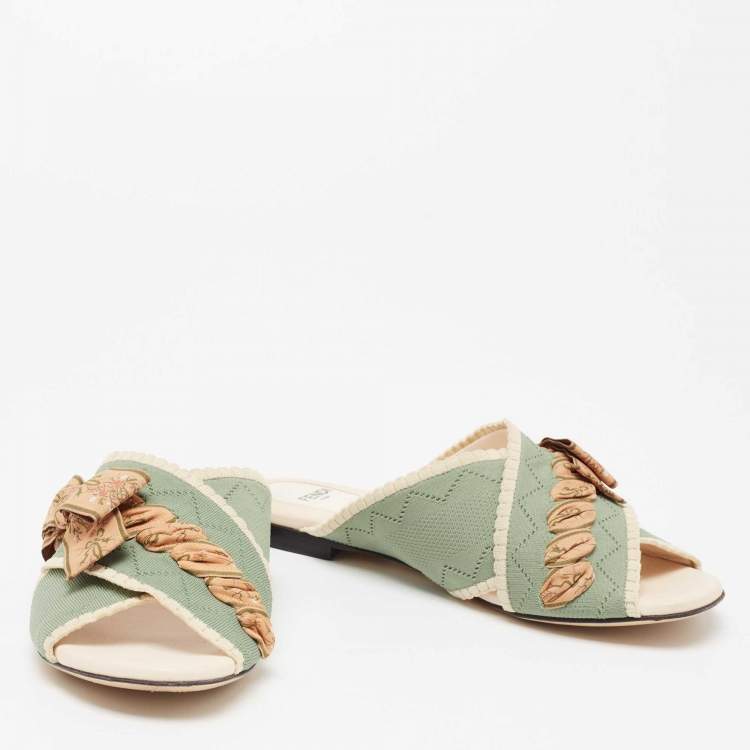 Pre Owned Fendi Green/Beige Knit Fabric Bow Cross Strap Open Toe Flats Size 37