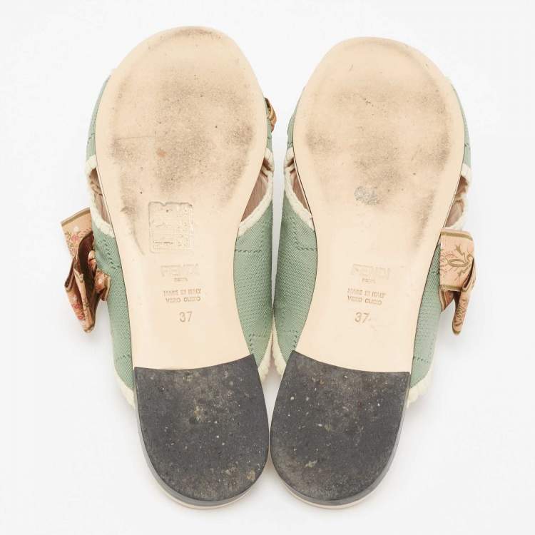 Pre Owned Fendi Green/Beige Knit Fabric Bow Cross Strap Open Toe Flats Size 37
