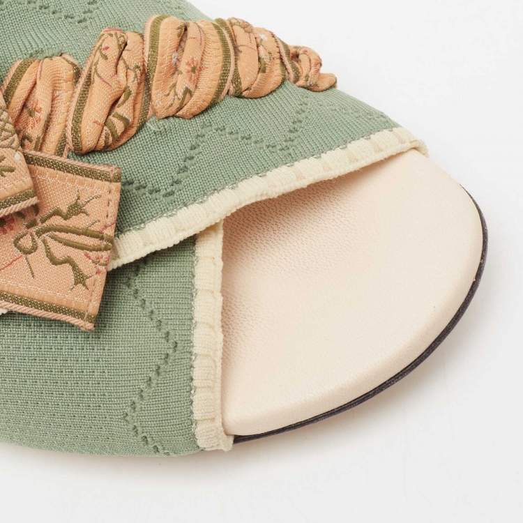 Pre Owned Fendi Green/Beige Knit Fabric Bow Cross Strap Open Toe Flats Size 37
