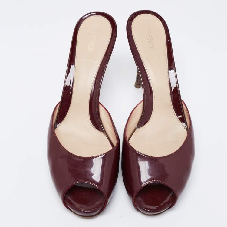 Pre Owned Fendi Burgundy Patent Leather FF Superstar Peep Toe Mules Size 41