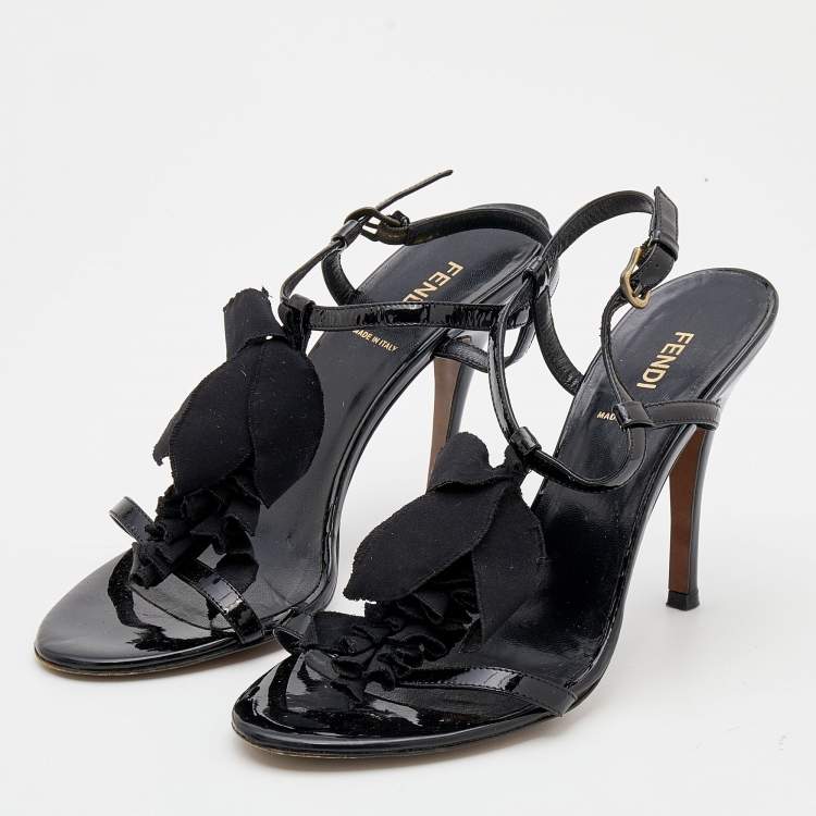 Pre Owned Fendi Black Patent Leather Appliqued Flower T-Strap Sandals Size 37.5
