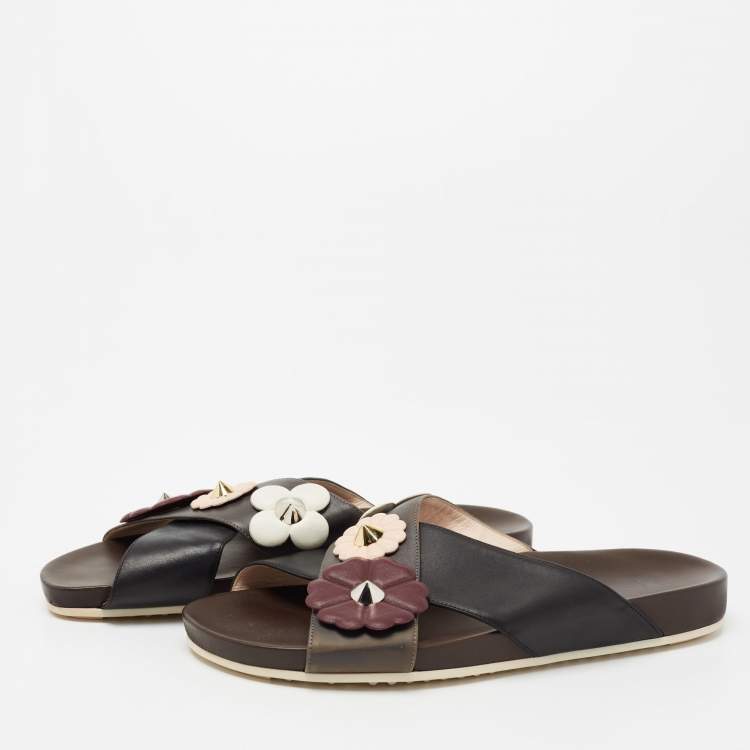 Pre Owned Fendi Black/Dark Brown Leather Stud Embellished Flower Flat Slides Size 39