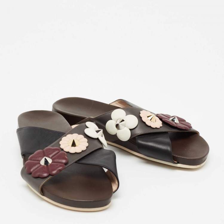 Pre Owned Fendi Black/Dark Brown Leather Stud Embellished Flower Flat Slides Size 39