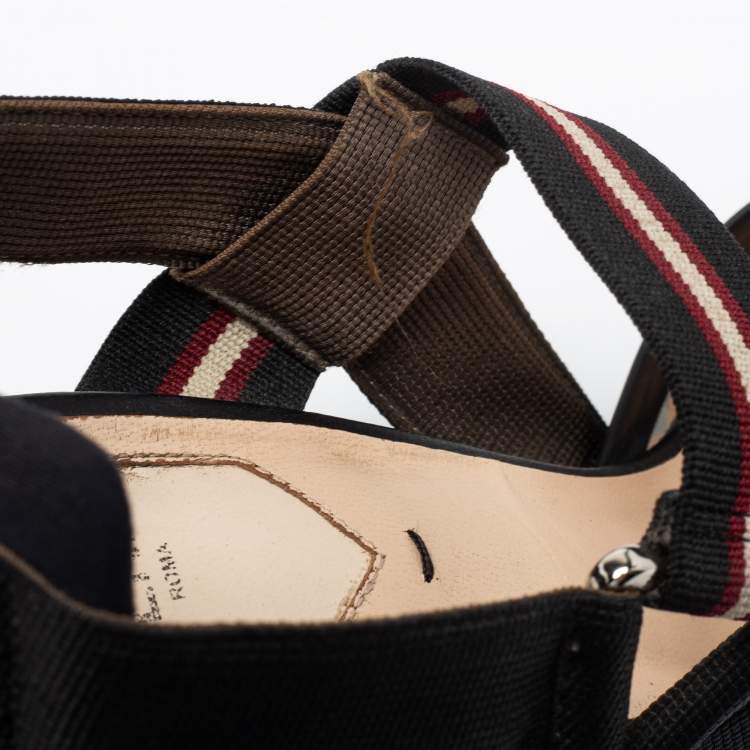 Pre Owned Fendi Brown/Black Zucca Mesh and Leather Colibri Slingback Pumps Size 38