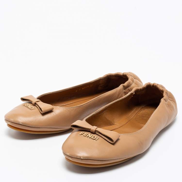 Pre Owned Fendi Beige Leather Bow Scrunch Ballet Flats Size 38