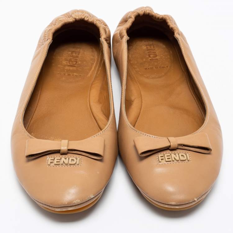 Pre Owned Fendi Beige Leather Bow Scrunch Ballet Flats Size 38
