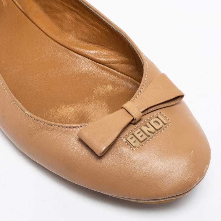 Pre Owned Fendi Beige Leather Bow Scrunch Ballet Flats Size 38